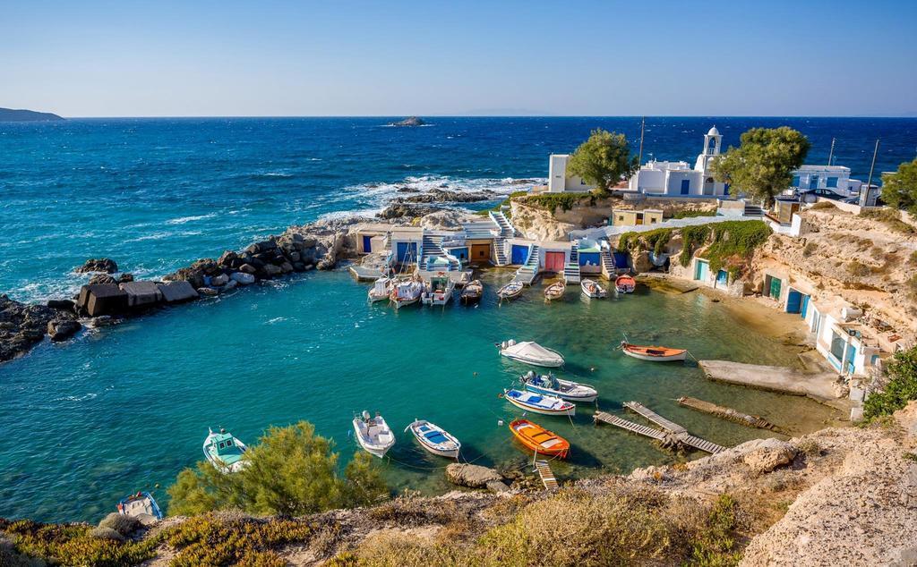 Traditional Waterfront House Mandrakia Rom bilde